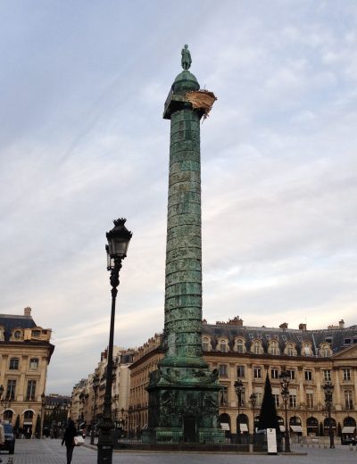 写真2「ツリー・ハット・イン・ヴァンドーム広場」パリ（2013）